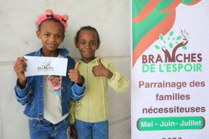 Enfants soutenus par le parrainage des familles nécessiteuses