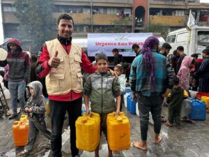 Distribution d'eau potable à Gaza par Branches de l'Espoir